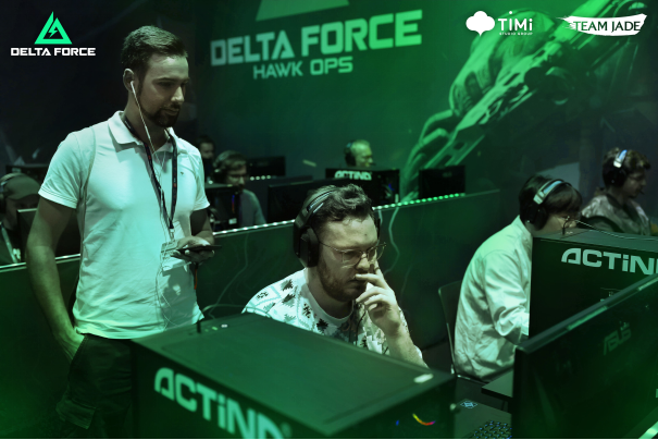 凭借着强大 凭借着强大